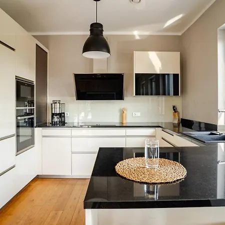 Apartment Luxurioese Mit Terrasse, Balkon Und Wasserbett - 24h Check-in Garbsen